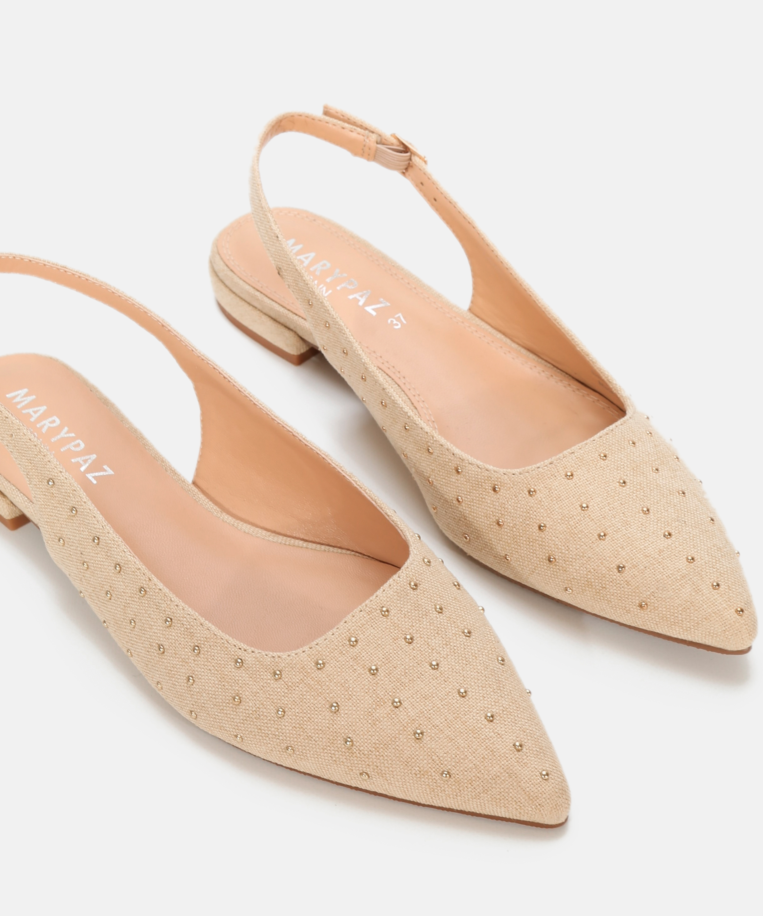 Zapato destalonado tachas image number null